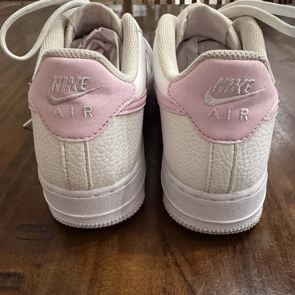 Nike Air Force 1 Low GS White Pink Foam CT3839-103 Kids Size 7Y / Women 8.5